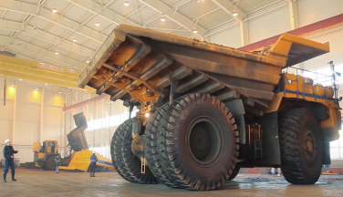 Now a Synthetic Solution for the Caterpillar FD-1 Final Drive Lubricant Spec Dump Truck